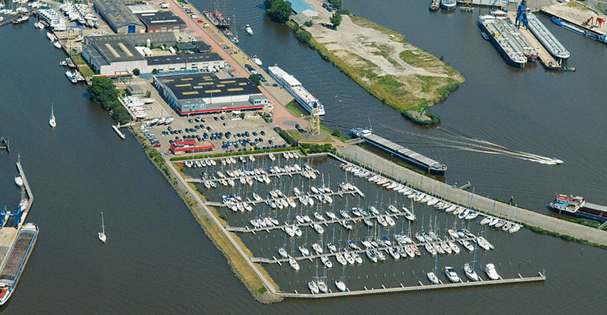 Jachthaven Friese Hoek  Friesland IJsselmeer